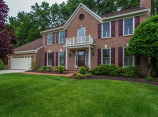 8213 Collingwood Ct, Alexandria, VA 22308