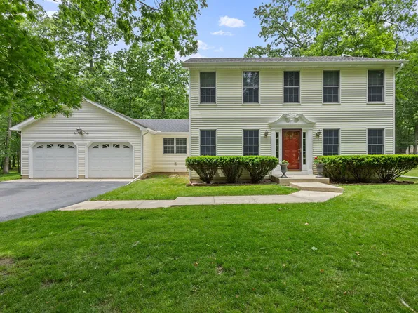 17960 Warrick Rd, Hebron, IN 46341