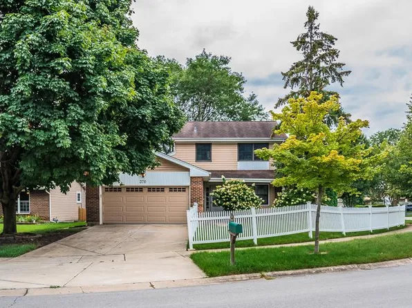 370 Pearson Cir, Naperville, IL 60563