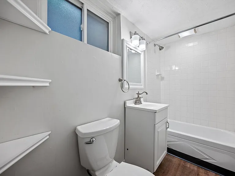 1644 S Grant St — Photo 25