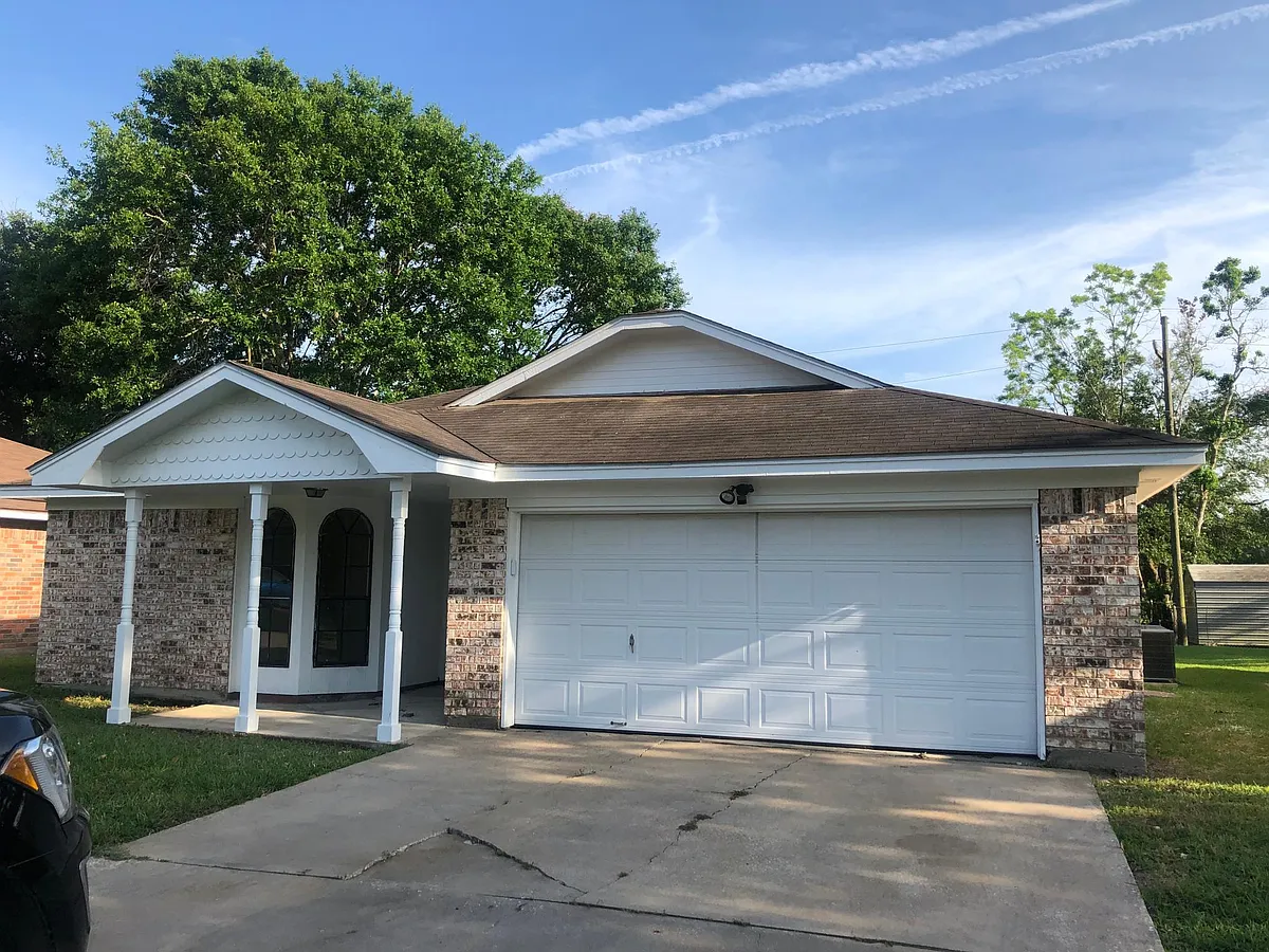 Building Photo - 9275 Glynn Ln