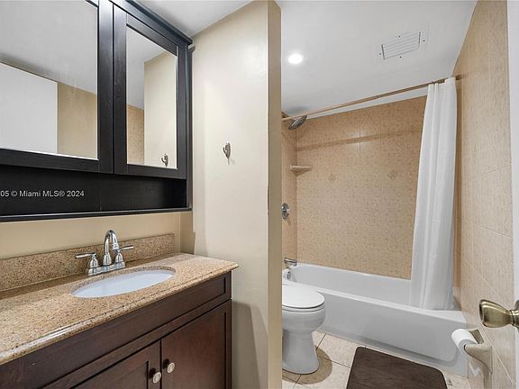 4th image of 10400 SW 108th Ave APT A112