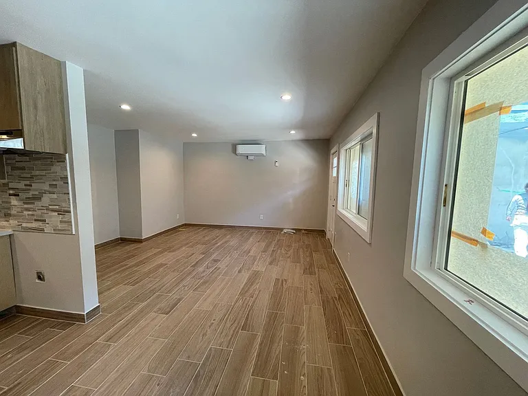 20301 Cohasset St — Photo 19