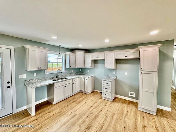 5th image of 1498 Old Perryville Loop