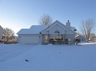 720 Jennifer Ct, Omro, WI 54963