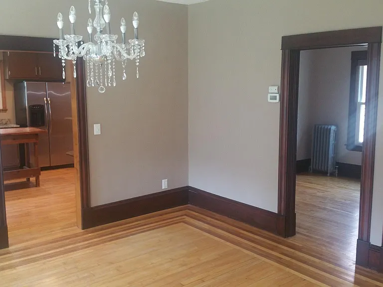 1130 6th St NE — Photo 5