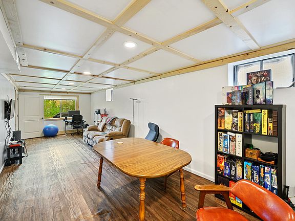 5th image of 3401 Garfield St NE #3401