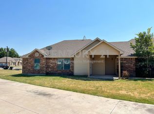 122 Sunburst Ct, Weatherford, TX 76087