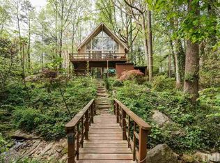 930 Wimbleton Dr, Raleigh, NC 27609