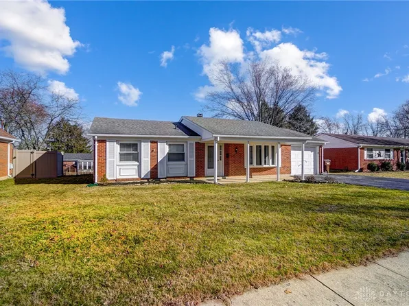 204 Oswald Dr, Englewood, OH 45322