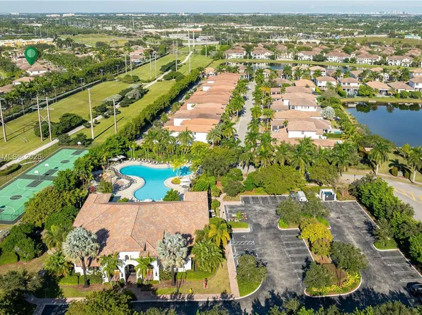 3990 NW 85th Ave, Cooper City, FL 33024