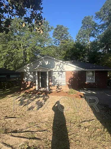 3111 Urban Ave Photo 1