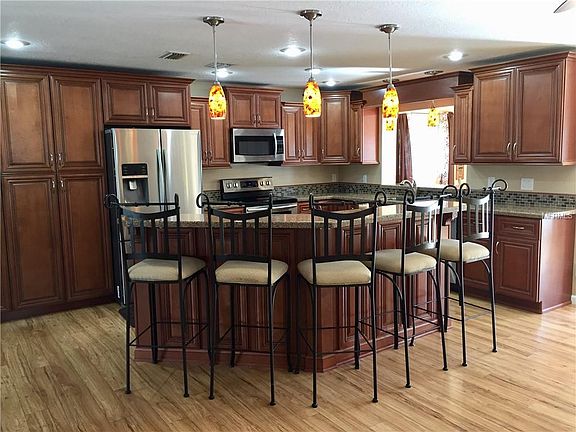 4th image of 13134 Dorchester Dr