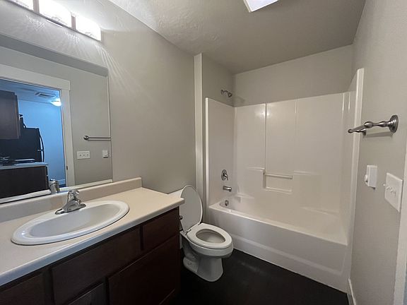 4th image of 1725 S 3rd St W APT 206