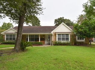 854 Wycliffe Dr, Houston, TX 77079