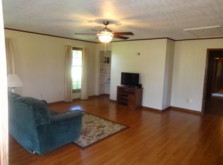 3985 Highway 641s, Paris, TN 38242