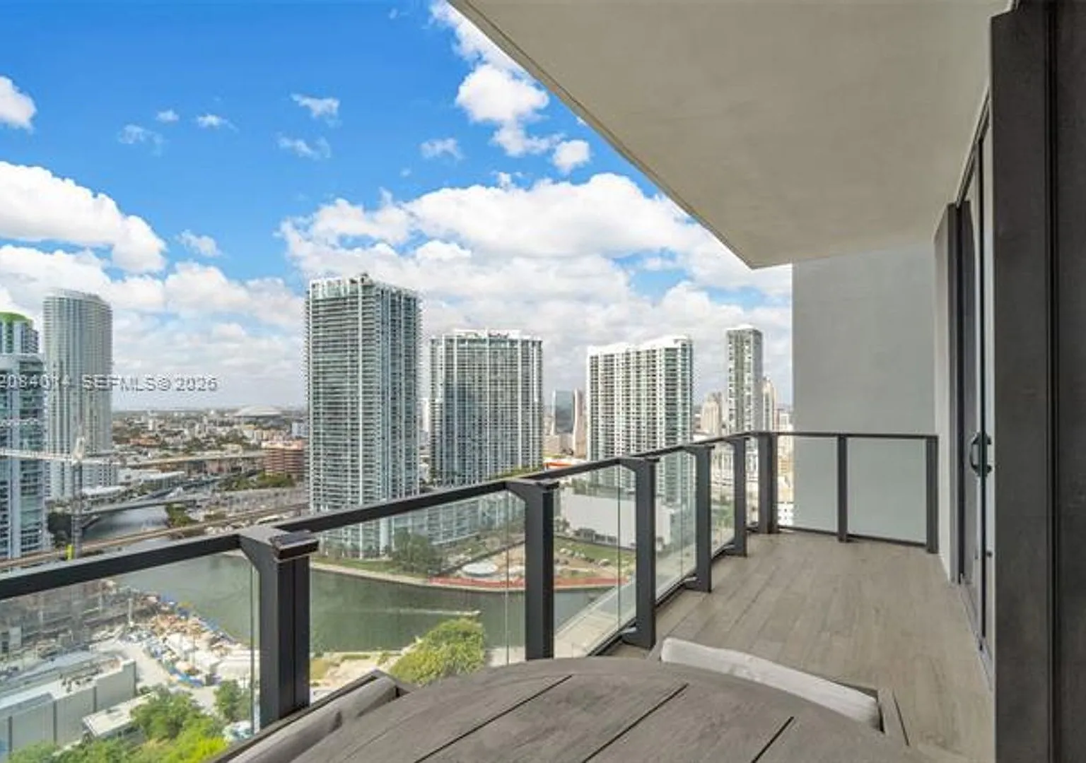 68 SE 6th St cu-2406, Miami, FL 33131 — Photo 3
