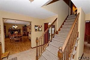2nd image of 6 Tomaselli Ct