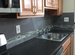 309 Division St APT 04B, Edison, NJ 08817