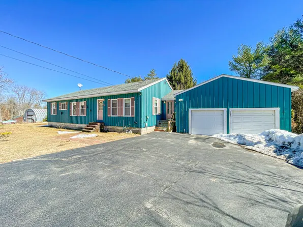 28 High Street, Hollis, ME 04042