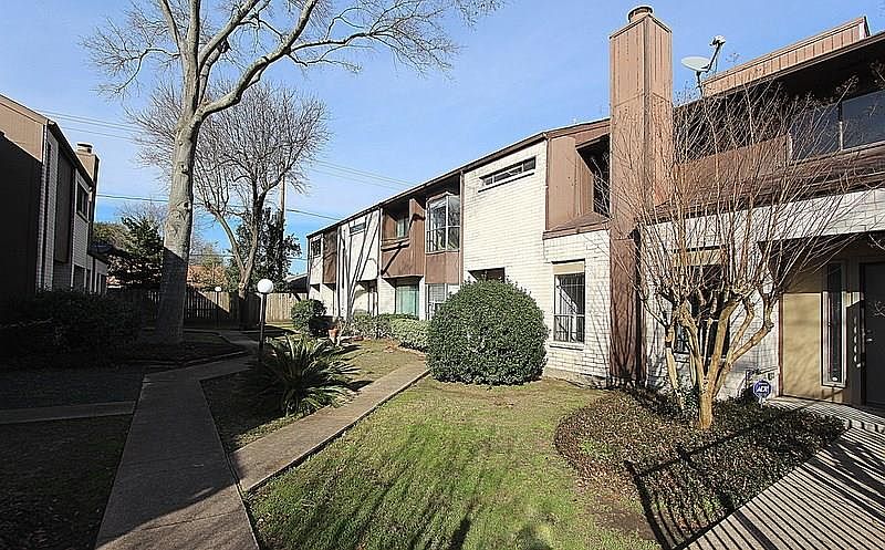 1st image of 8316 Augustine Dr APT A