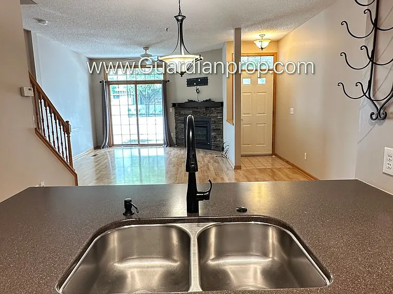 17818 Cobblestone Way — Photo 5