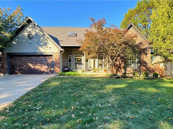 10736 Horton St, Overland Park, KS 66211