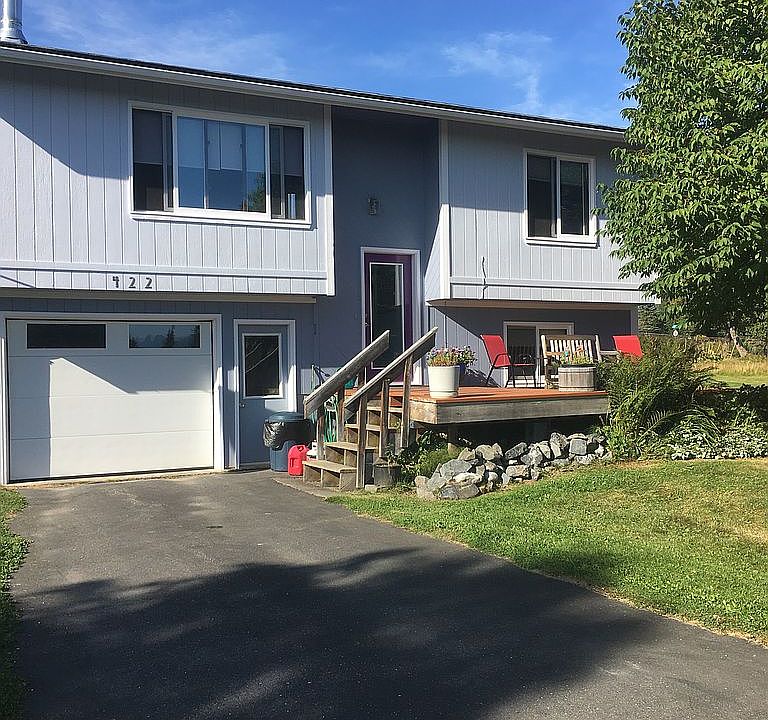 2nd image of 422 Elderberry Ct
