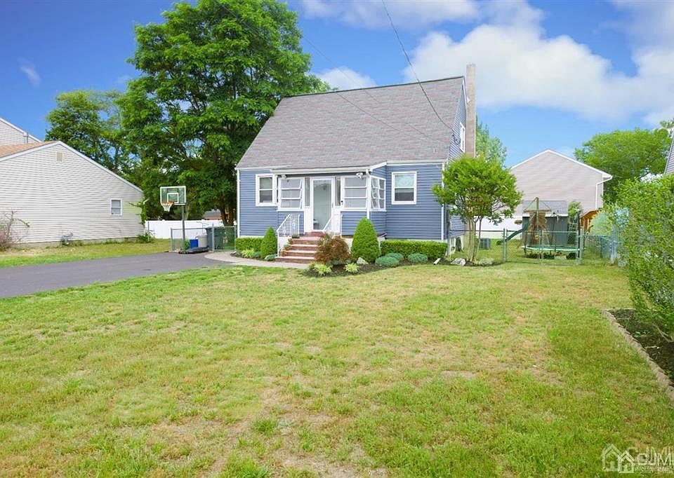 304 Buckelew Ave, Monroe Township, NJ 08831 Zillow