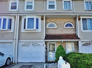 55 Carol Pl, Staten Island, NY 10303