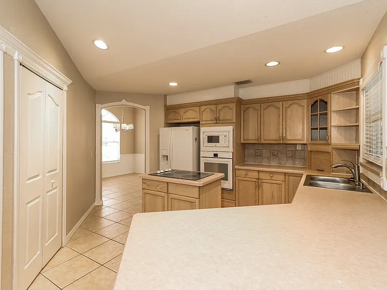 3522 Massini Ave — Photo 7