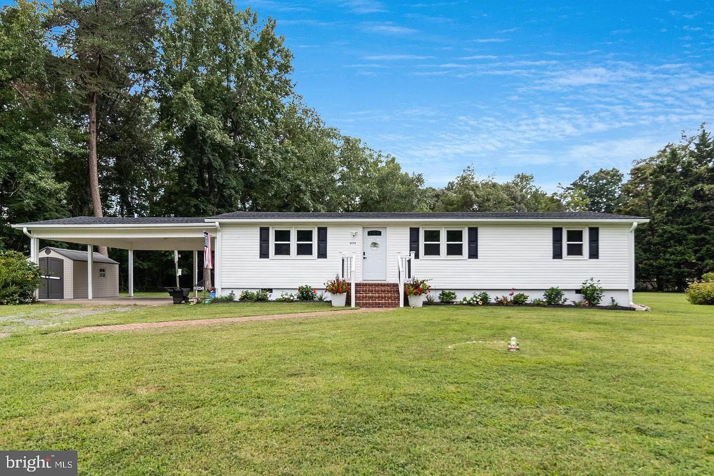 3 bed, 1200 sqft, $2,700 — Photo 1