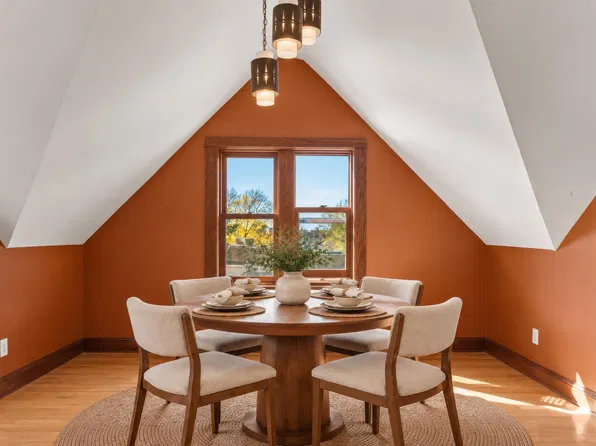 1356 Williamson St APT 2, Madison, WI 53703
