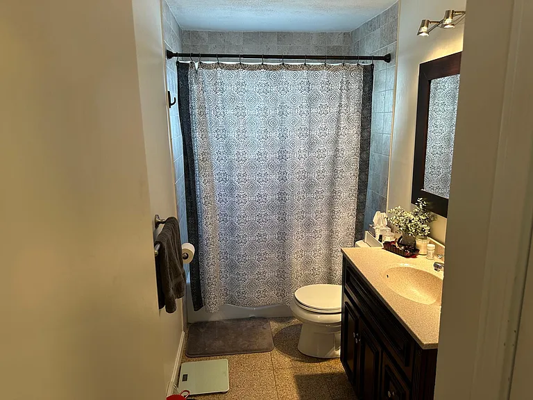 52 Gilbert St — Photo 7
