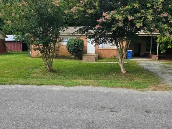 120 Booker St, Wingate, NC 28174