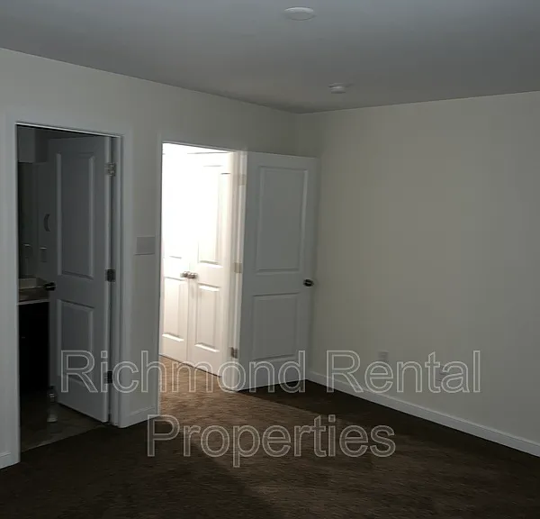 1503 Stonewall Manor Dr — Photo 11