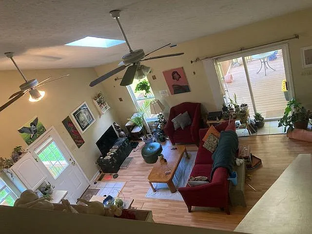 1456 Brimfield Dr — Photo 2
