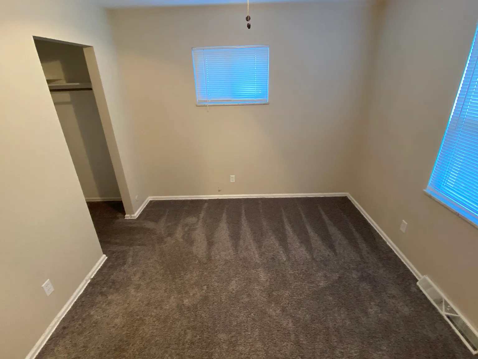 326 Southview Dr — Photo 4