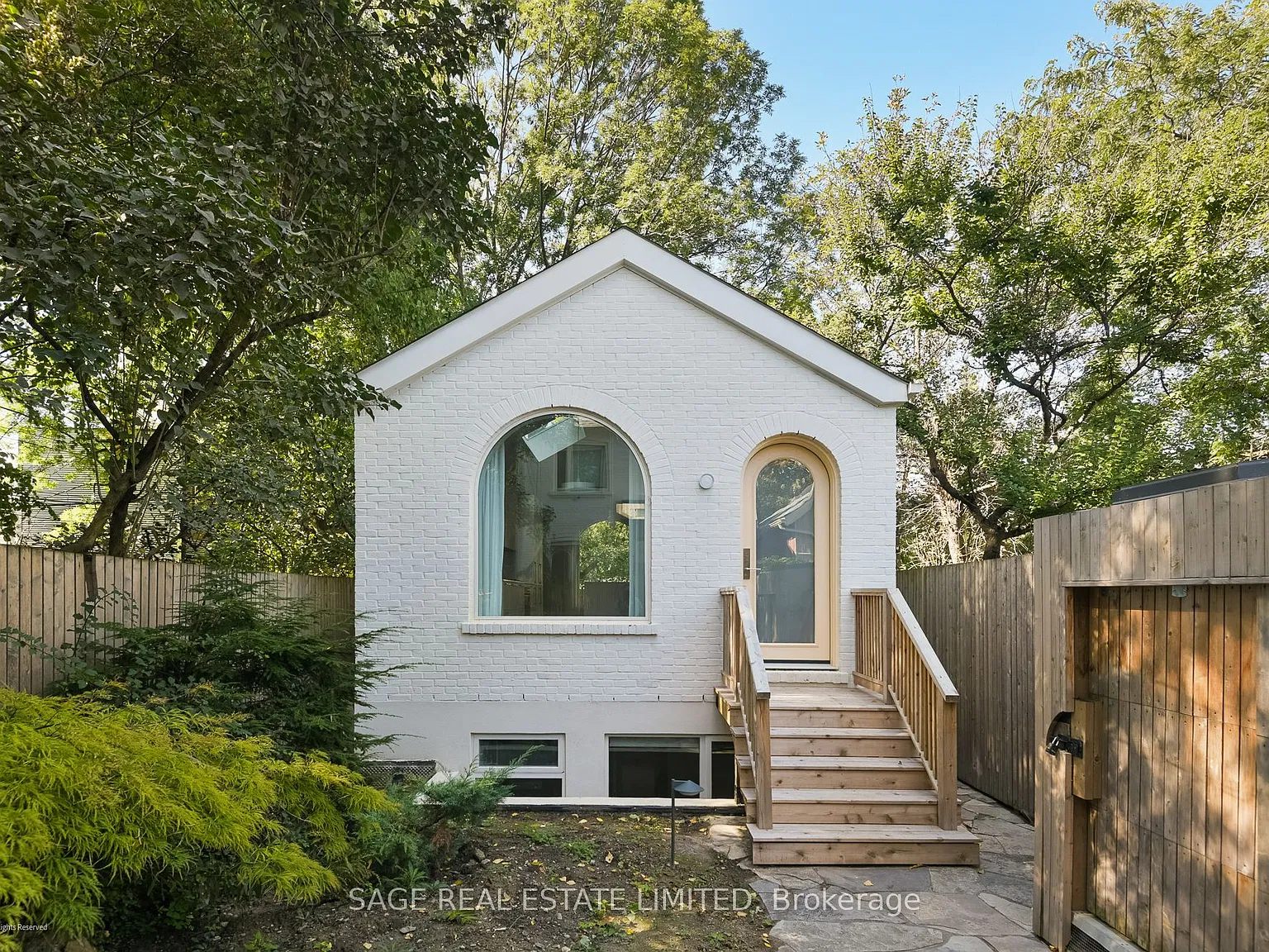 2 bed, $4,350 — Photo 1