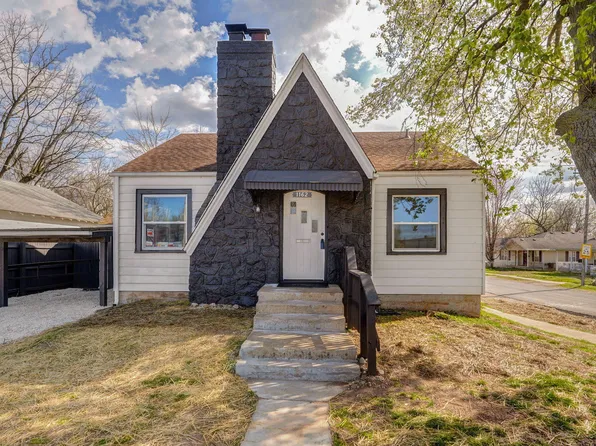 1162 W Division Street, Springfield, MO 65803