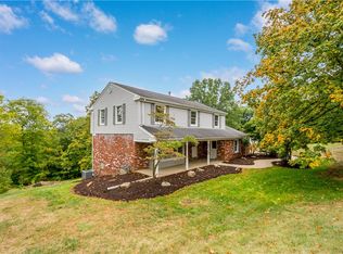 133 E Highland Dr, Mcmurray, PA 15317
