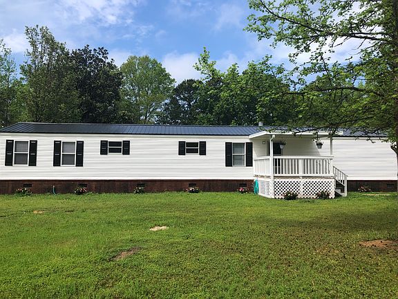 3rd image of 105 Malori Ln