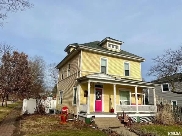 101 E Rutledge Ave, Petersburg, IL 62675