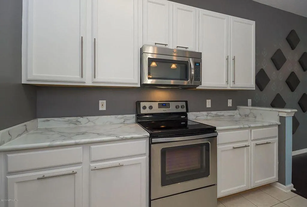 Building Photo - 7032 Deer Lodge Cir #108