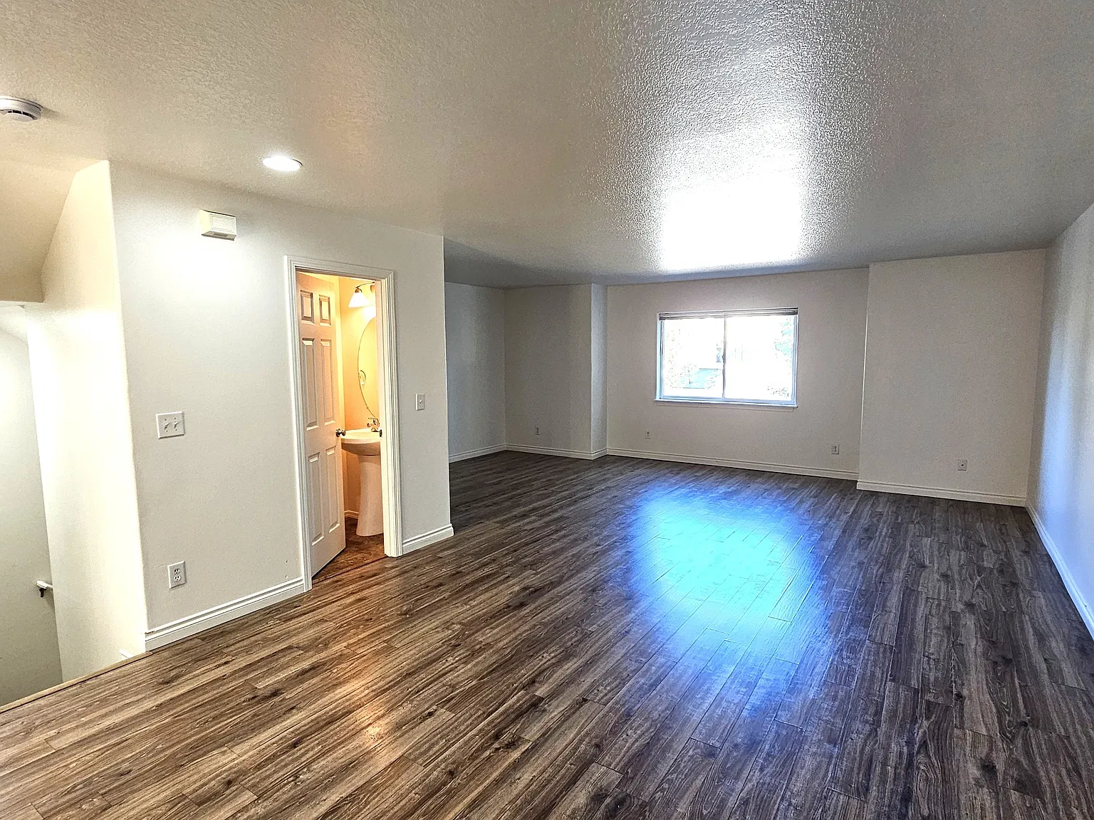 Brown - 1817 NE 88th Cir - 1 — Photo 4