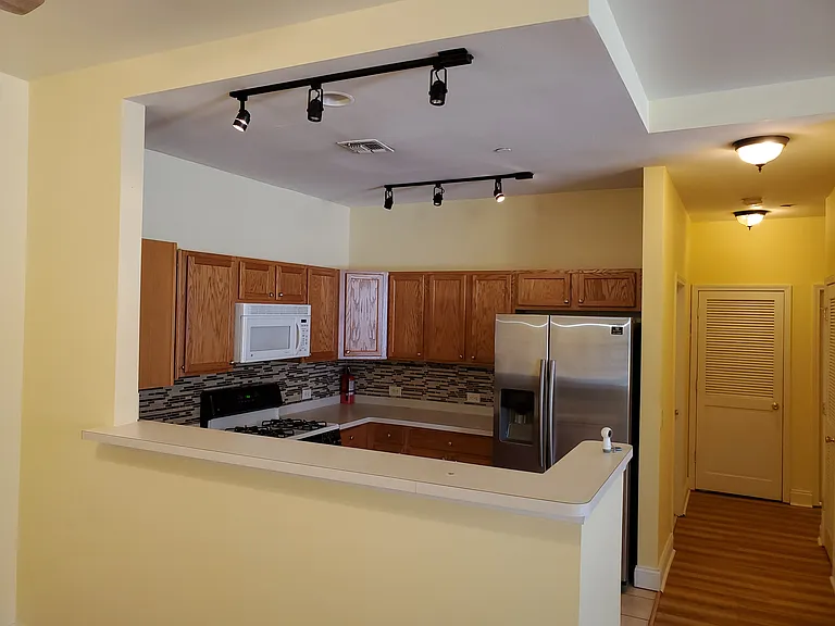 358 Rector St #217D — Photo 6