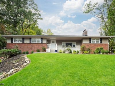 37 Dogwood Rd, Morris Plains, NJ, 07950