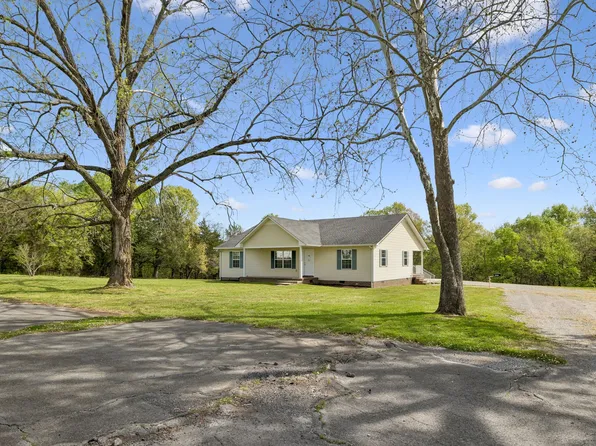 1235 Yell Rd, Lewisburg, TN 37091