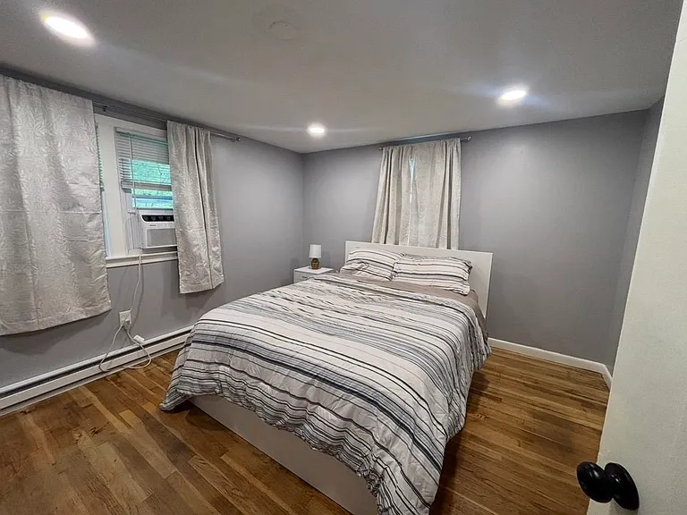 4 Lorraine Ave — Photo 11