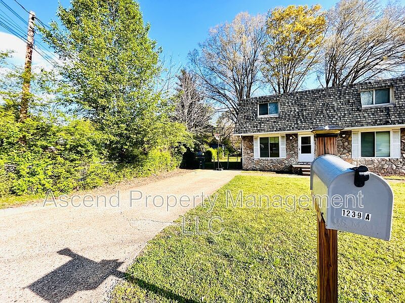 1st image of 1239 Helena Dr #A